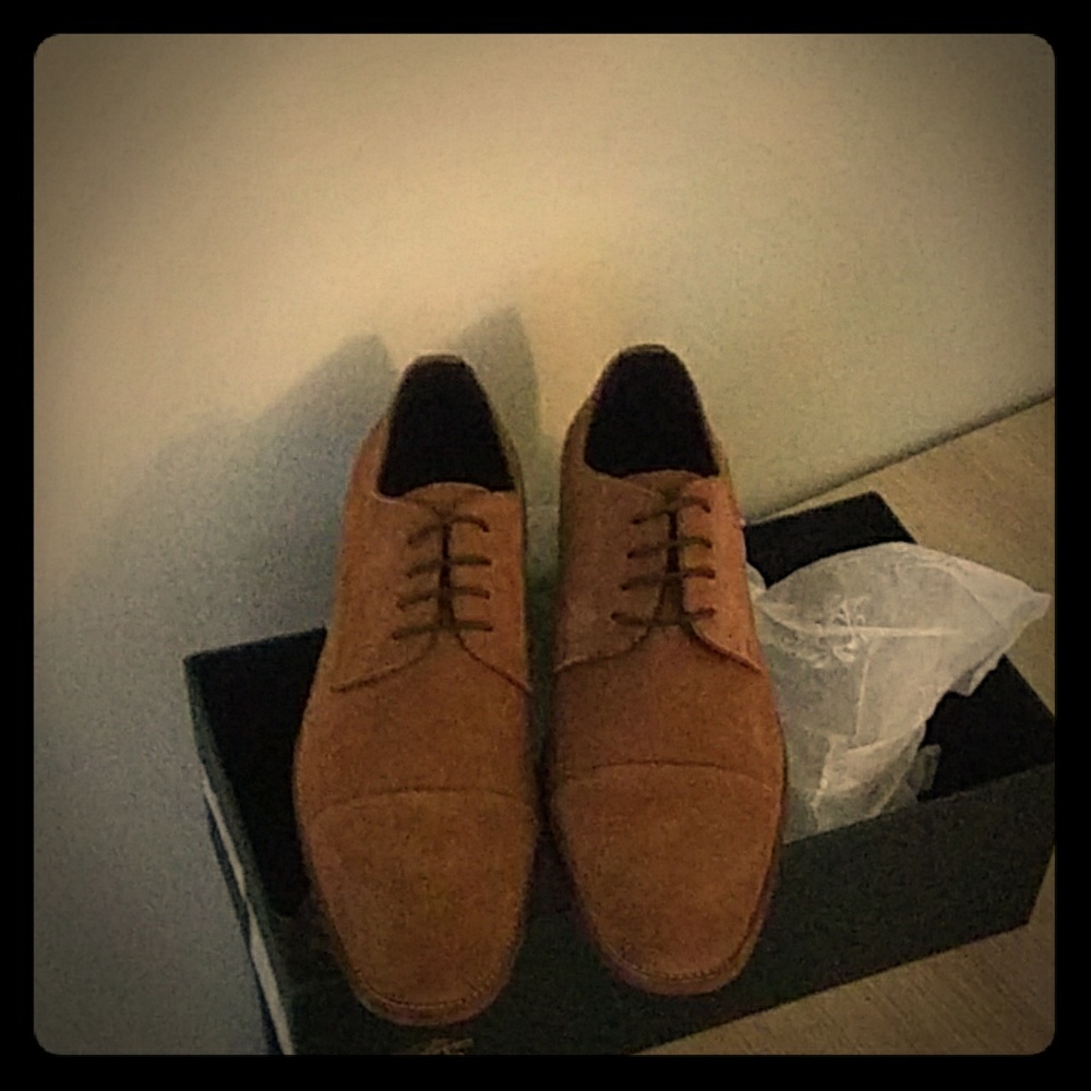 Men's Genuine Suede dress shoes; Size 9, Color Rus